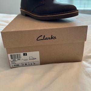 NIB Men’s Clarks brown leather Chukka boots, size 12M